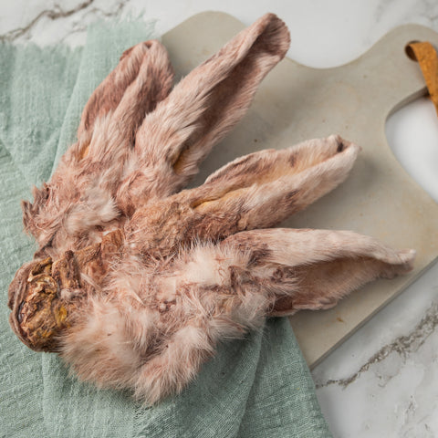 Kaninchenohren mit Fell Trockenbarf - Gefriergetrocknete Qualität